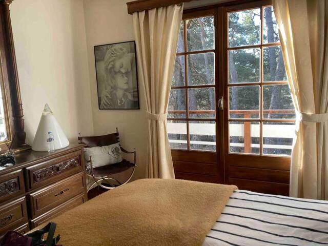 Large Riverside Chalet Near Gorges Du Verdon La Bastide  Екстериор снимка
