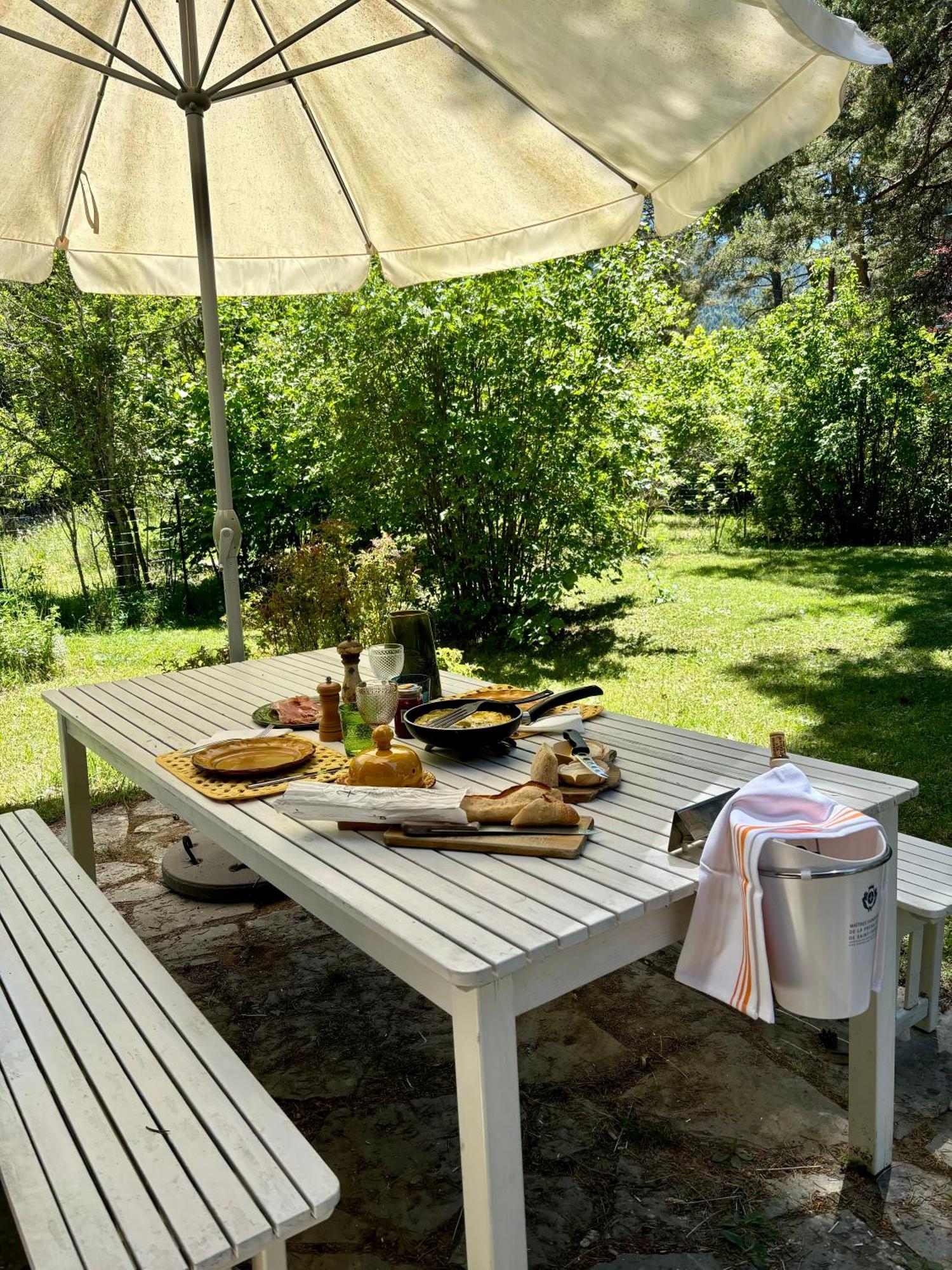 Large Riverside Chalet Near Gorges Du Verdon La Bastide  Екстериор снимка